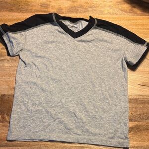 Hanna Andersson Black and Gray V-Neck Shirt